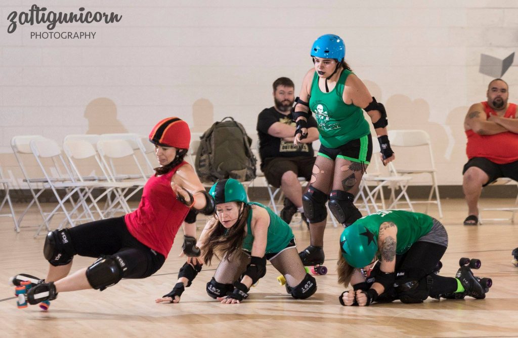 Roller Derby falling